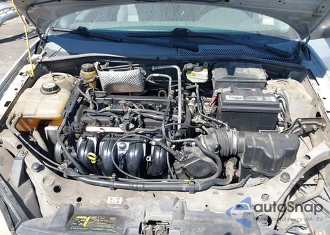 2005 Ford Focus Zx4 z USA, uszkodzony, nr VIN 1FAFP34N35W257578